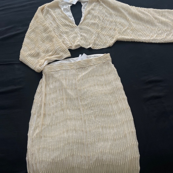 ASOS skirt and long sleeve crop top - Picture 6 of 6